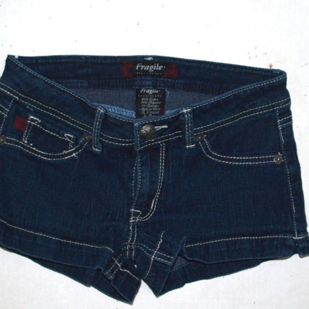 FRAGILE BLUE JEANS SHORTS